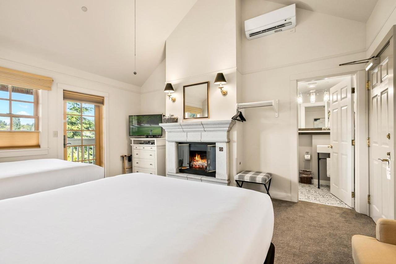 Saratoga Inn لانغلي المظهر الخارجي الصورة