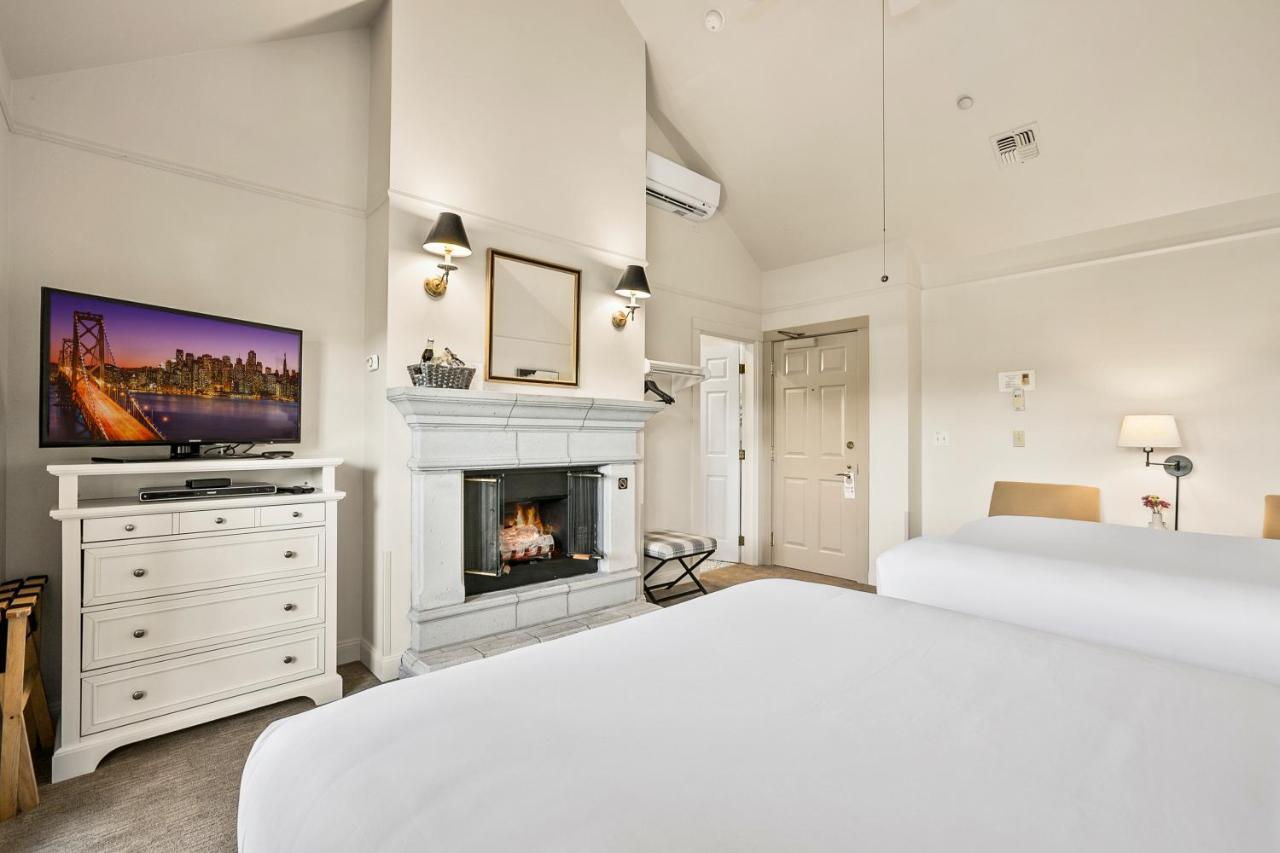 Saratoga Inn لانغلي المظهر الخارجي الصورة