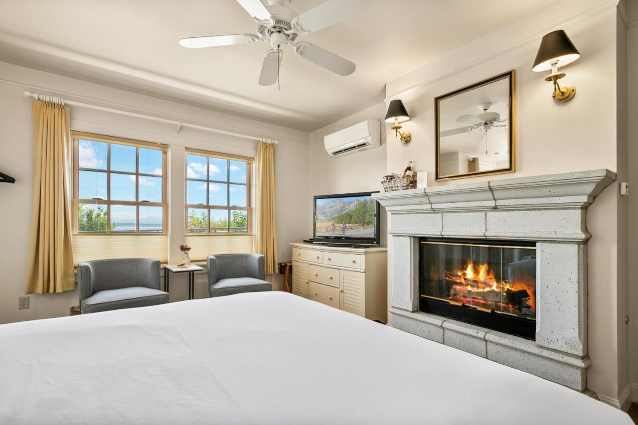 Saratoga Inn لانغلي المظهر الخارجي الصورة